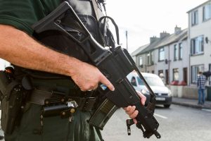 MI5 מעלה את איום הטרור בצפון אירלנד ל”חמור” – כלומר פיגוע בסבירות גבוהה